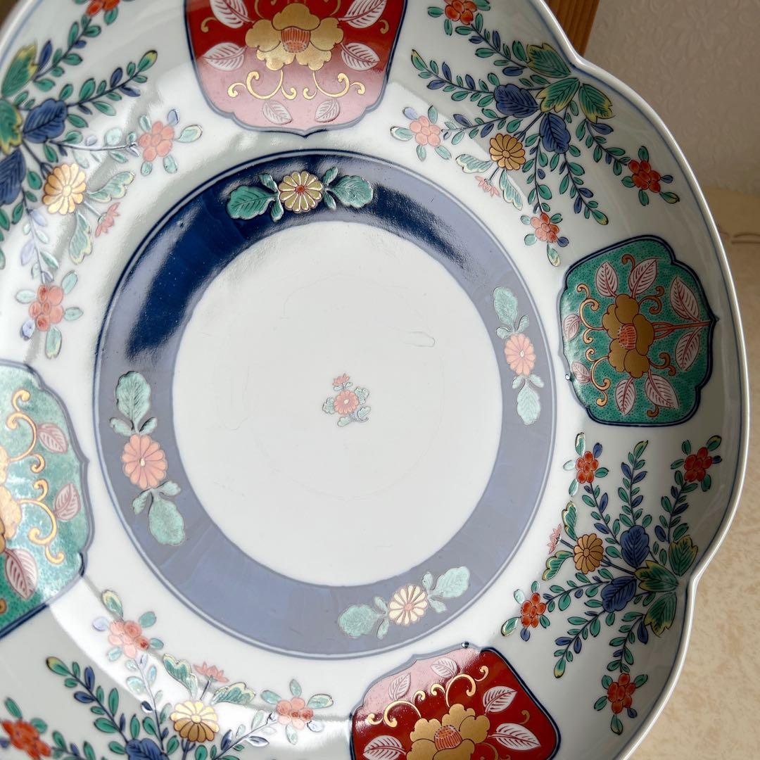 有田焼　賞美堂　其泉窯　染錦　大皿　盛皿　飾り皿　輪花皿　色絵　金彩　古伊万里