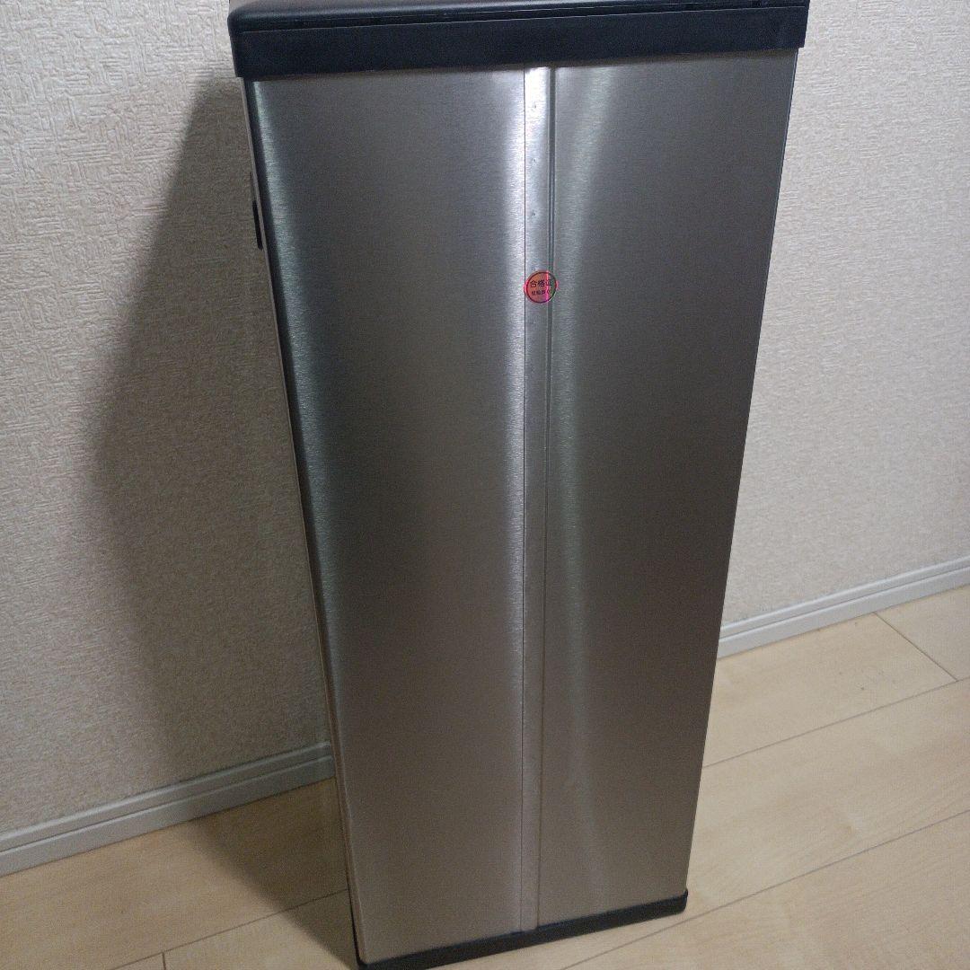 未使用　米びつ 30kgステンレススチールスマートライスバレル