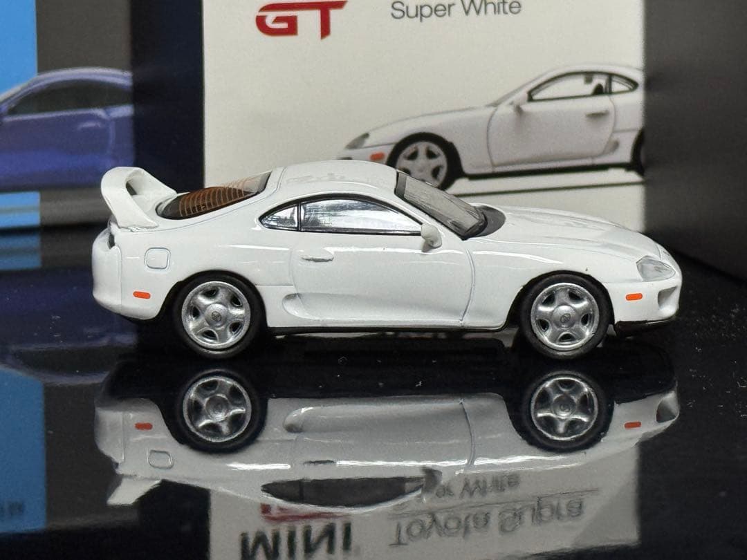 MINI GT トヨタ80スープラ 3台セット