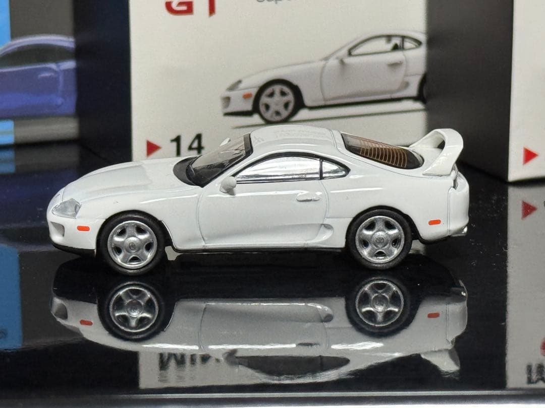 MINI GT トヨタ80スープラ 3台セット