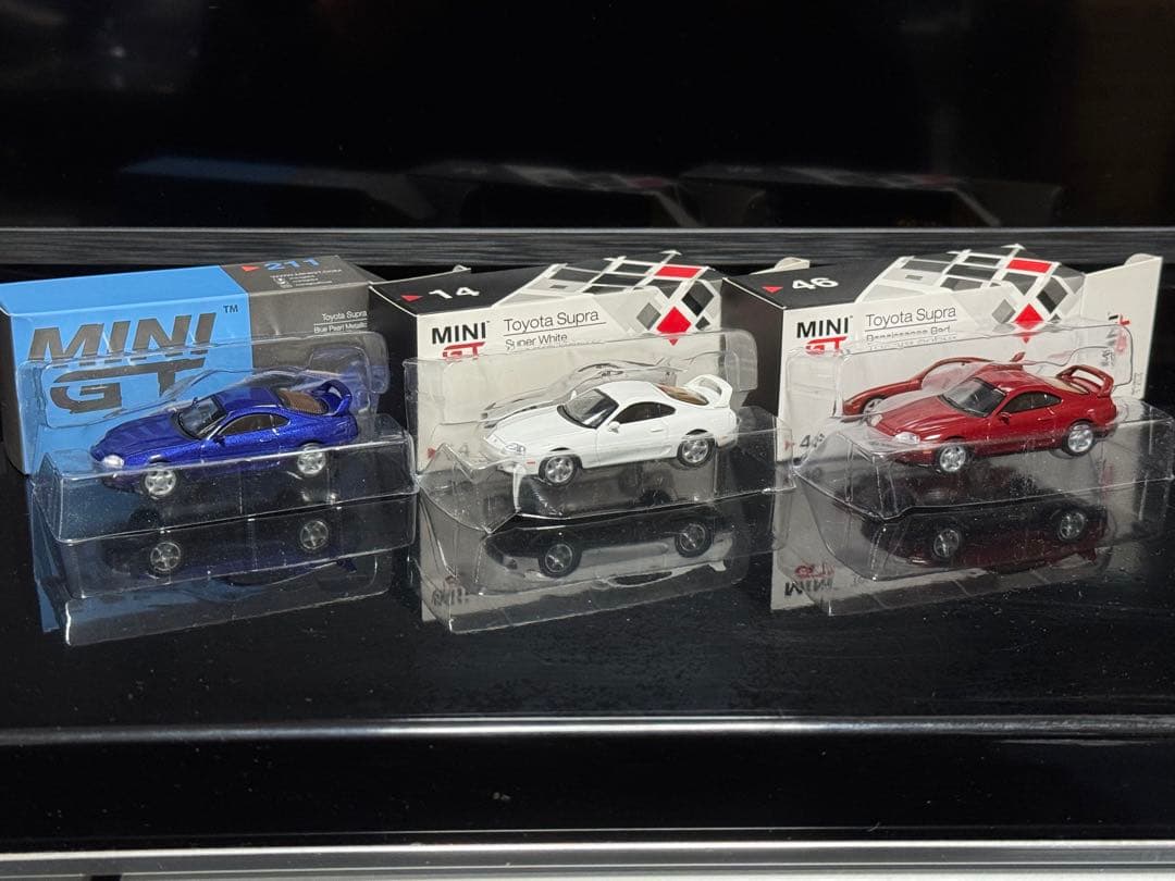 MINI GT トヨタ80スープラ 3台セット