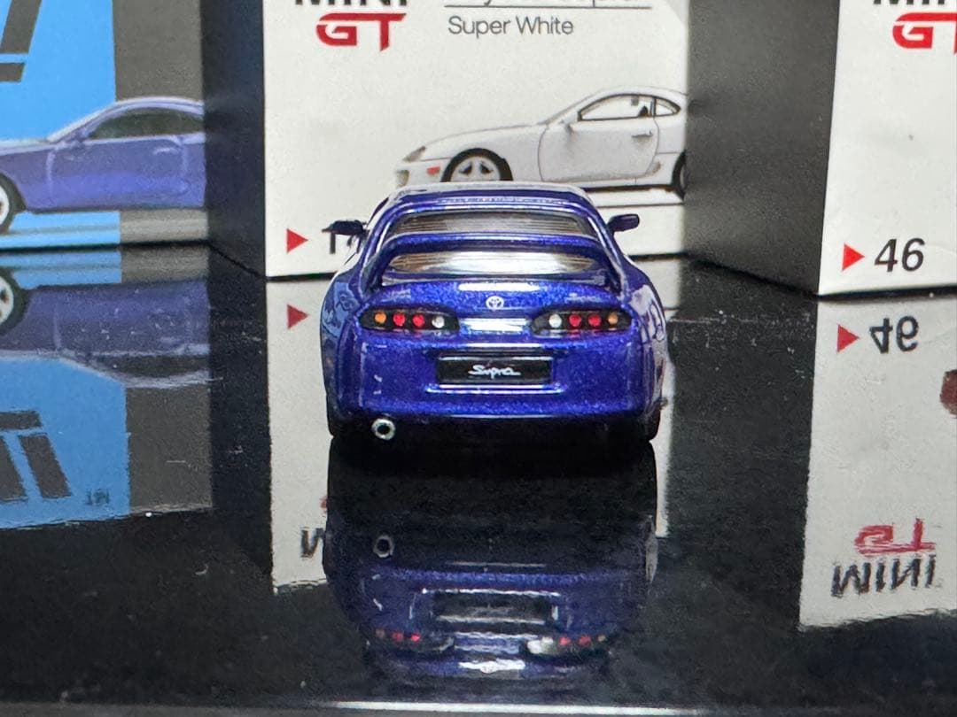MINI GT トヨタ80スープラ 3台セット