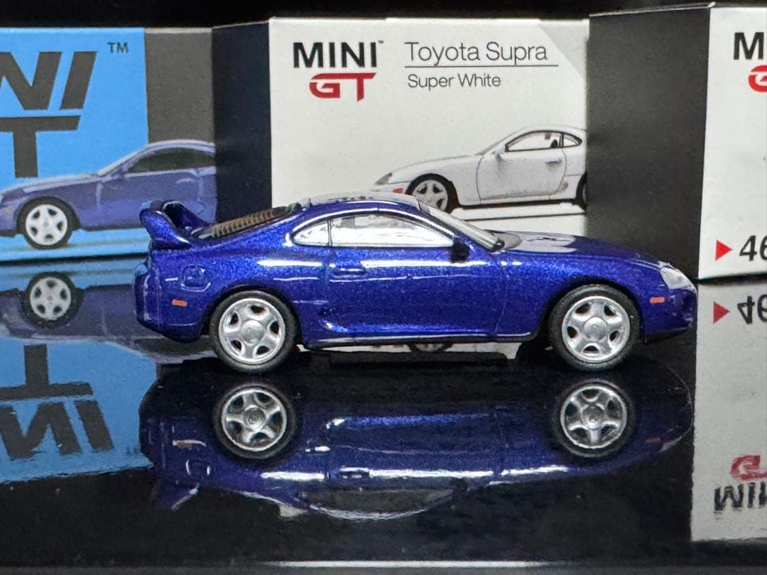 MINI GT トヨタ80スープラ 3台セット