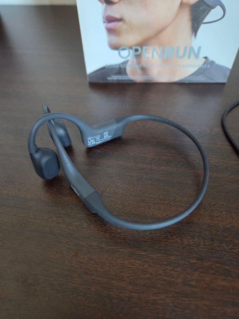 SHOKZ OPENRUN ミニ 骨伝導イヤホン