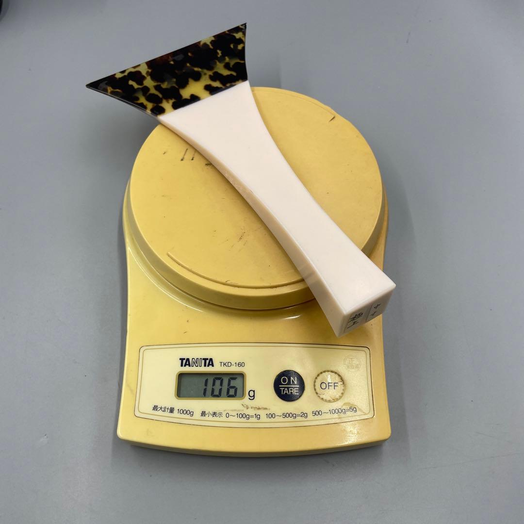 239ヴィンテージ 天然素材　三味線バチ　重さ約106g