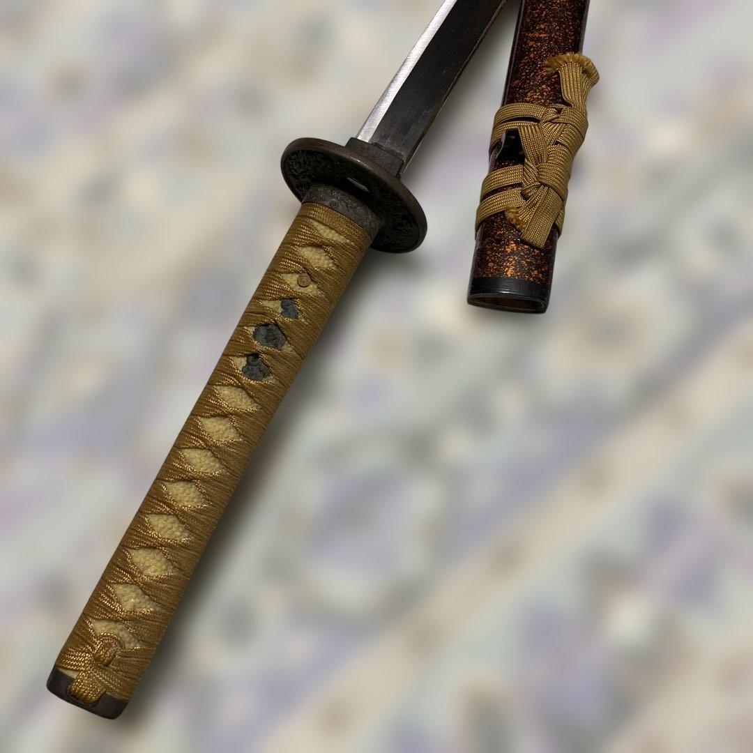 模造大刀 金茶柄 雲龍楕円鍔 黒粒梨地呂鞘