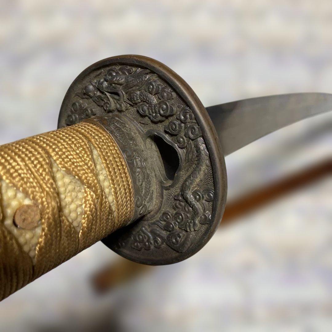 模造大刀 金茶柄 雲龍楕円鍔 黒粒梨地呂鞘