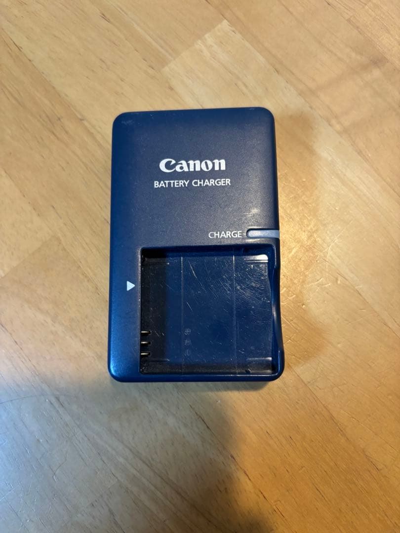 デジカメ Canon IXY 傷や汚れあり　動作確認済