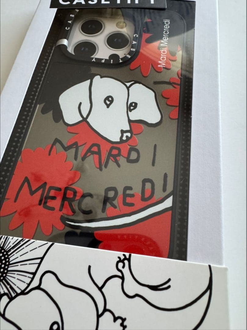 新品 iPhone 15Pro CASETiFY Mardi Mercredi