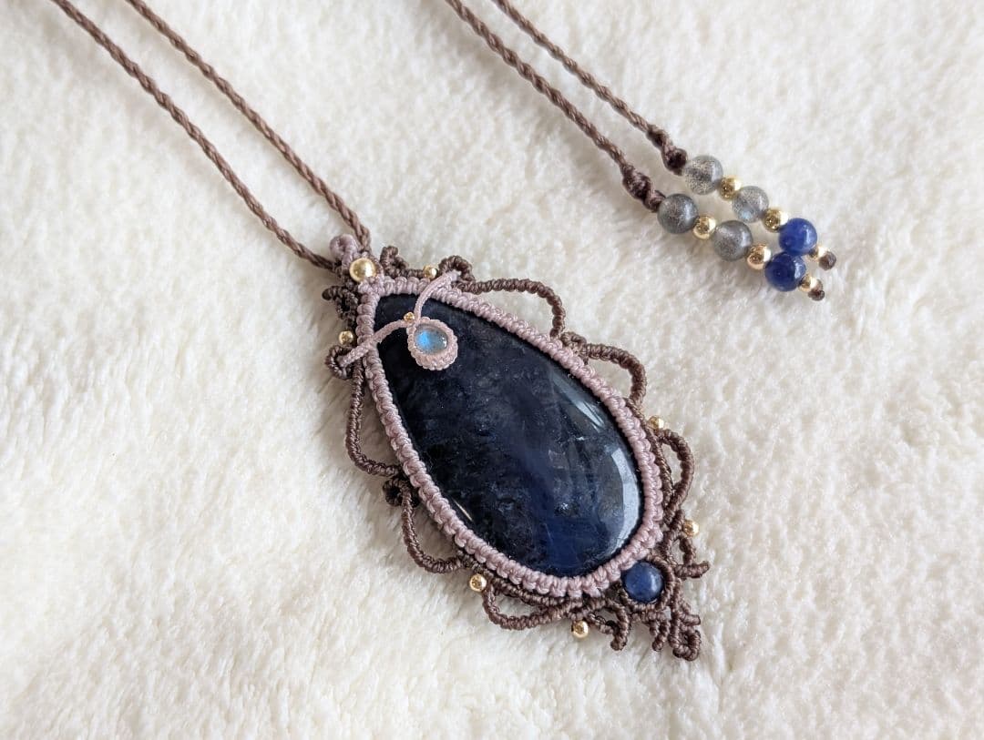 マクラメネックレス ソーダライト/ラブラドライト