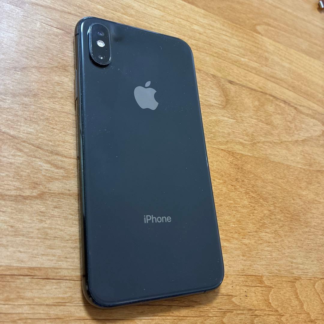 iPhone Xs(SIMロックあり)