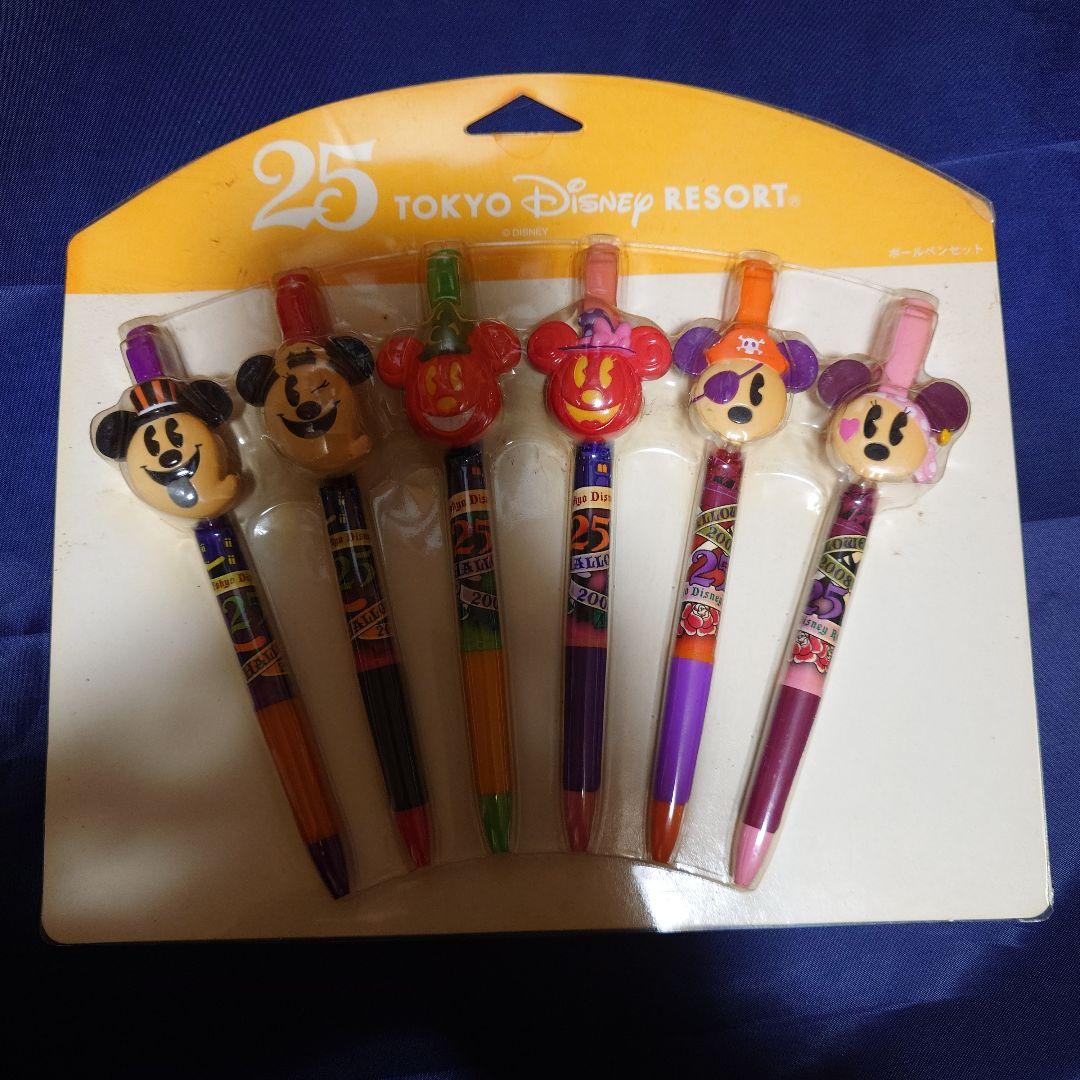 ディズニーリゾート　缶バッチ・ボールペンセット