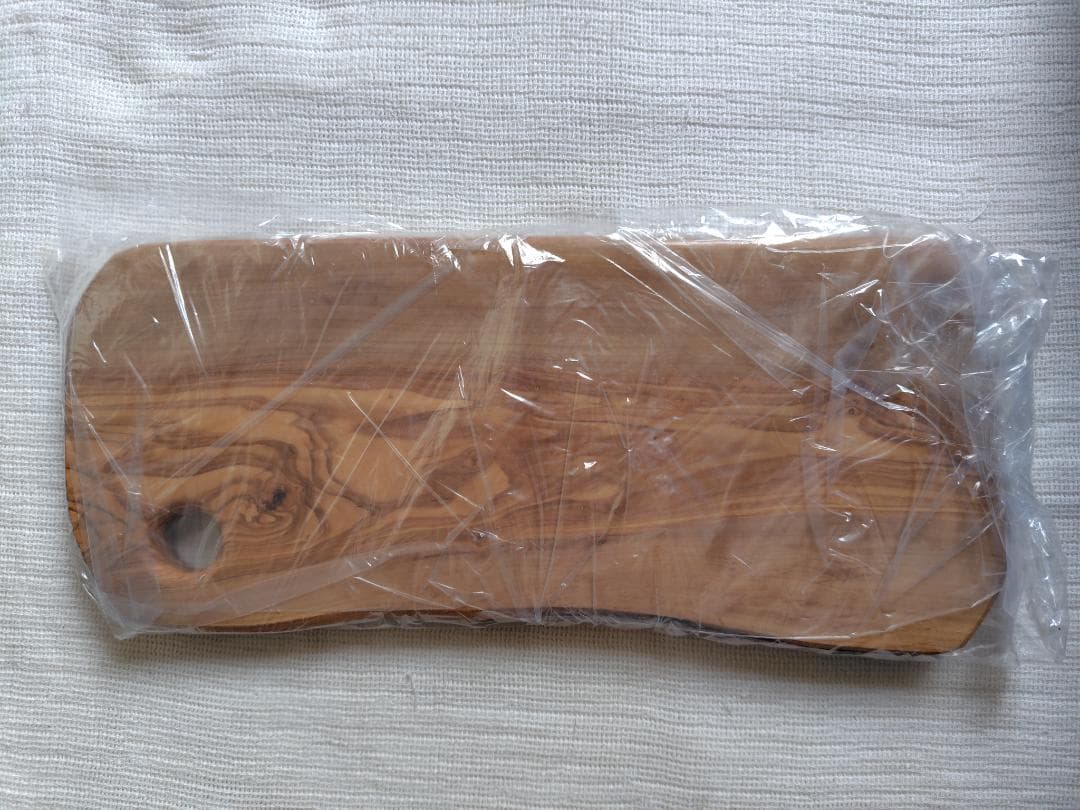 一点物 アルテレニョ オリーブウッド カッティングボード 約34cm スリム