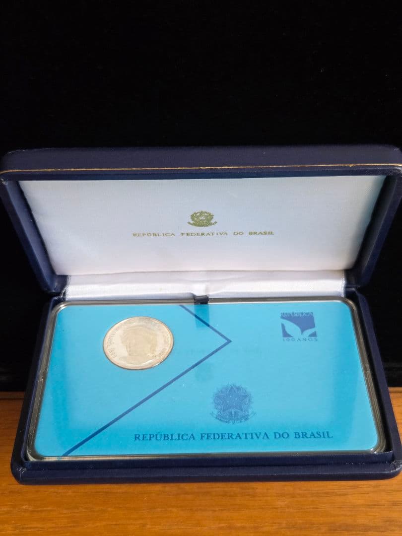 ブラジル共和国　共和国建国100周年記念　200クルザドスノボス銀貨　1989