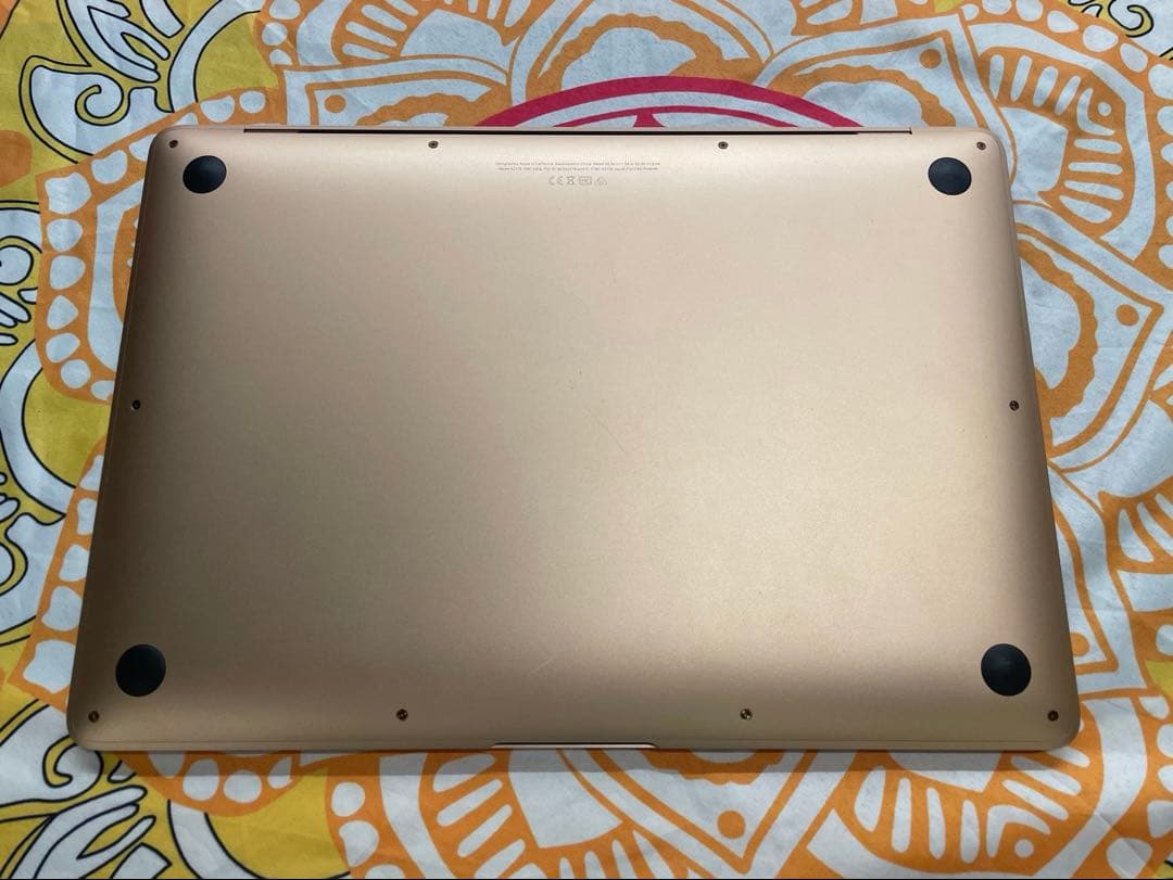 MacBook Air 13インチ 2020 i3/8GB/256GB SSD