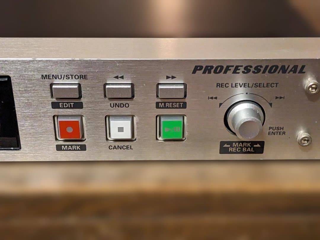 marantz プロ用ステレオレコーダー　PMD570