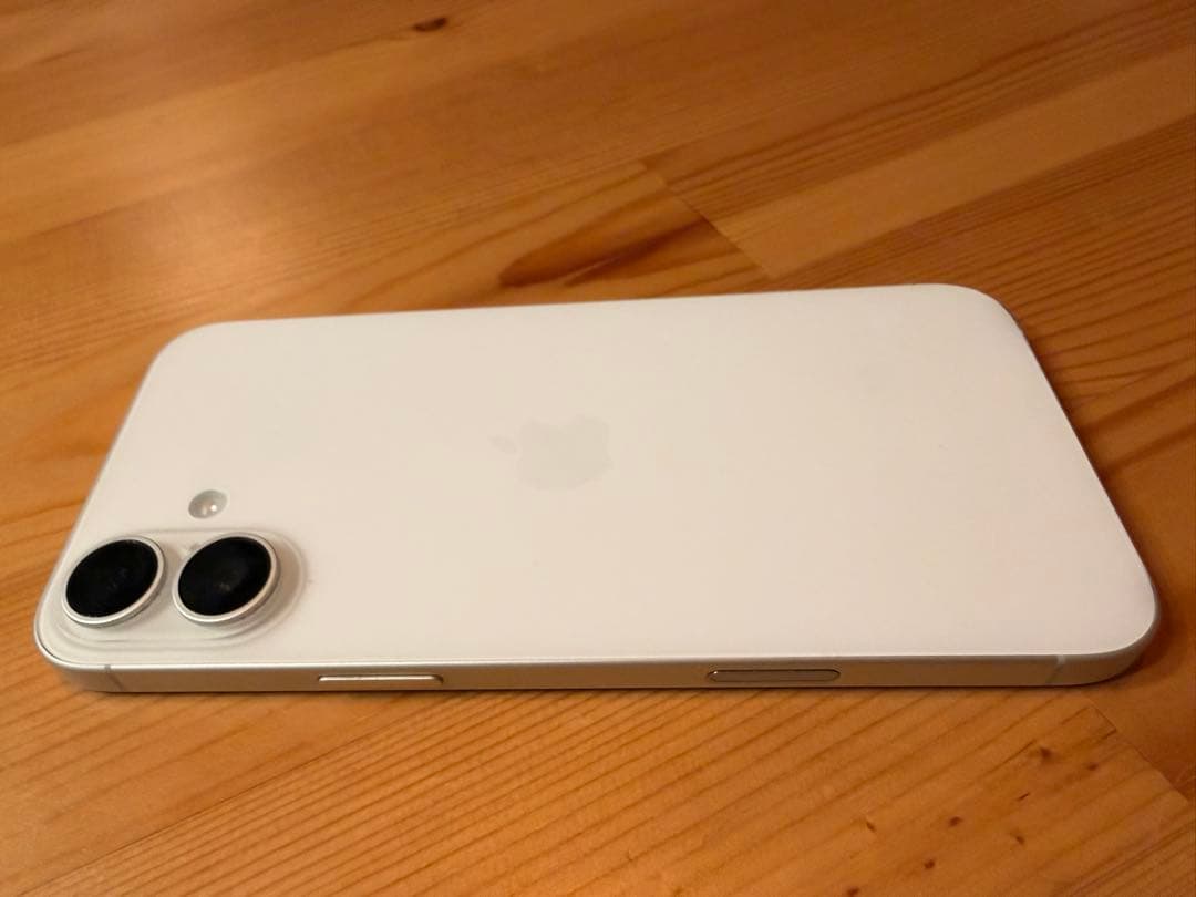 更に値下げ! iPhone16Plus 128GB本体 + ケース SIMフリー