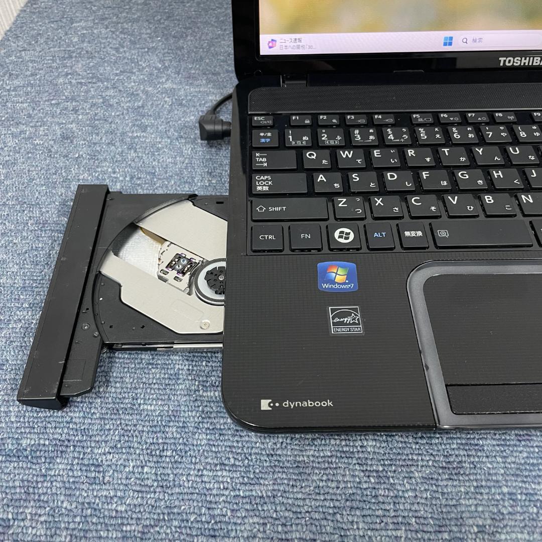 ノートパソコン　Windows11　オフィス付　SSD240GB　Blu-ray