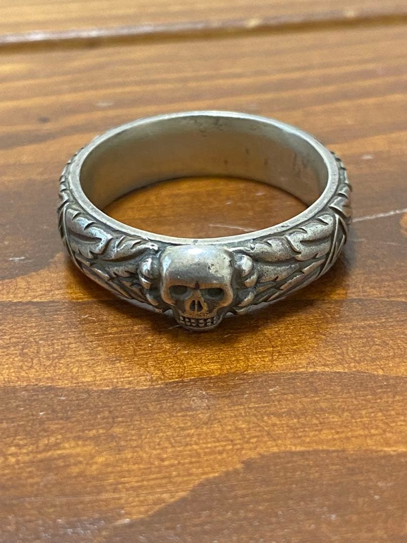 髑髏名誉指輪　フリーサイズ