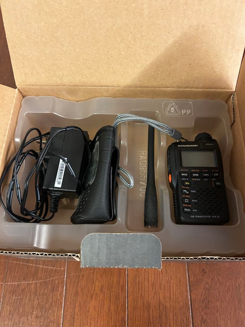 YAESU STANDARD VX-3 バッテリー要交換