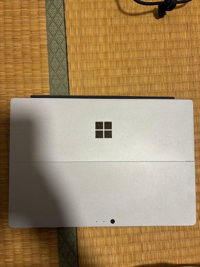 Microsoft Surface Pro 4 本体