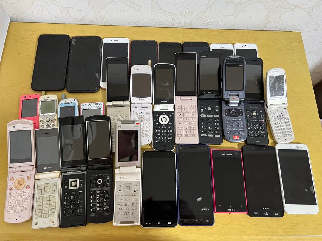 i phone ガラケースマートフォン本体 台まとめ売り ジャンク 部品取り