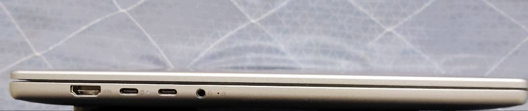 ラスト[美品]Lenovo IdeaPad Slim 5 Gen 10