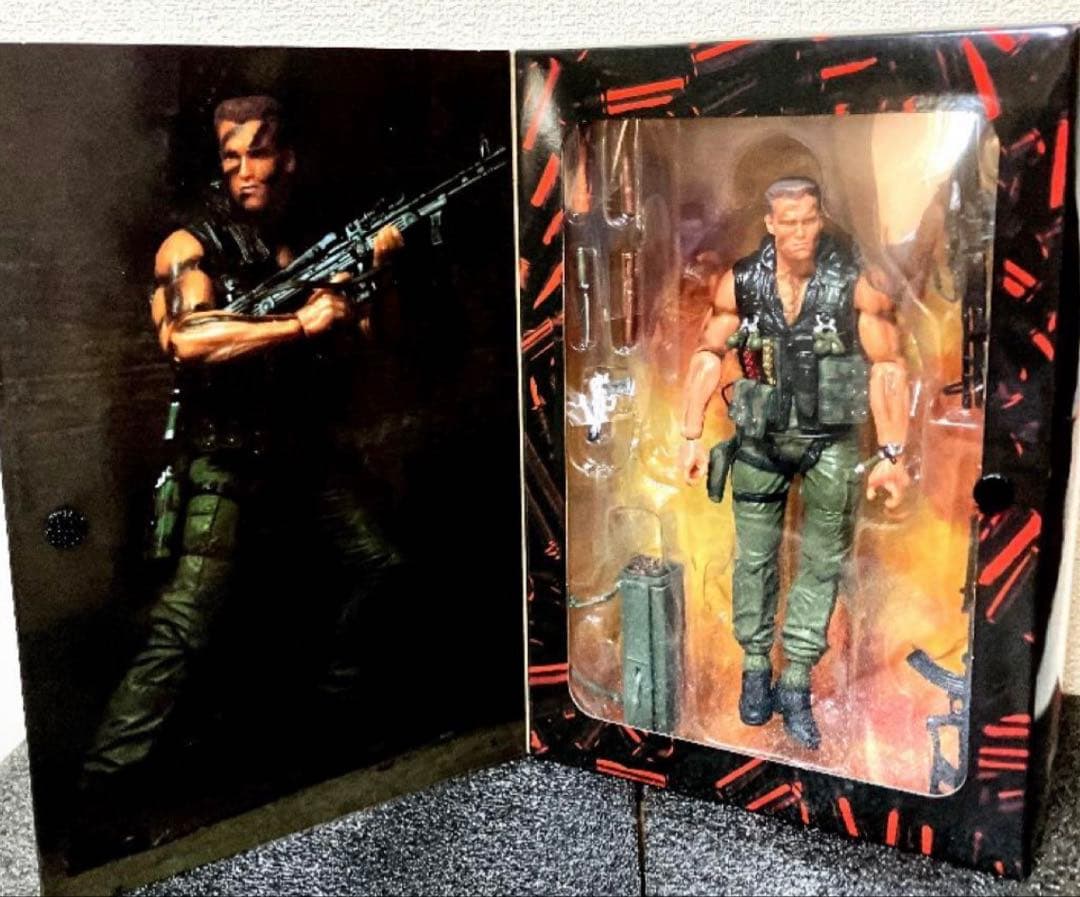 アーノルド・シュワルツェネッガー 30周年 NECAフィギュア17.5cm