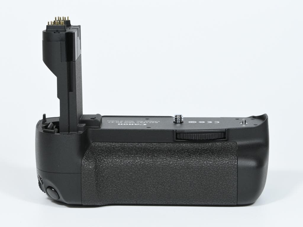 【超美品】 キヤノン　Canon EOS 7D ボディ 《バッテリーグリップ付》