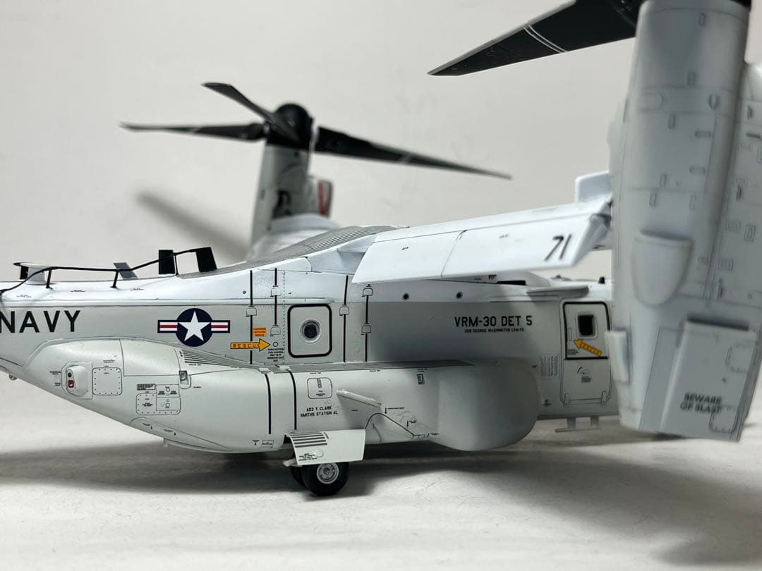 ハセガワ　1/72 CMV-22B （完成品）