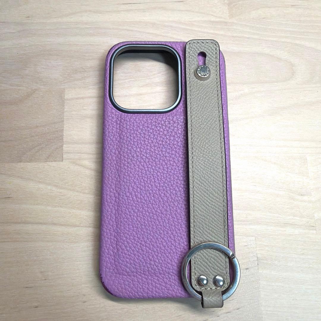 (iPhone 15 Pro) ハンドル付き カバーケース ボナベンチュラ