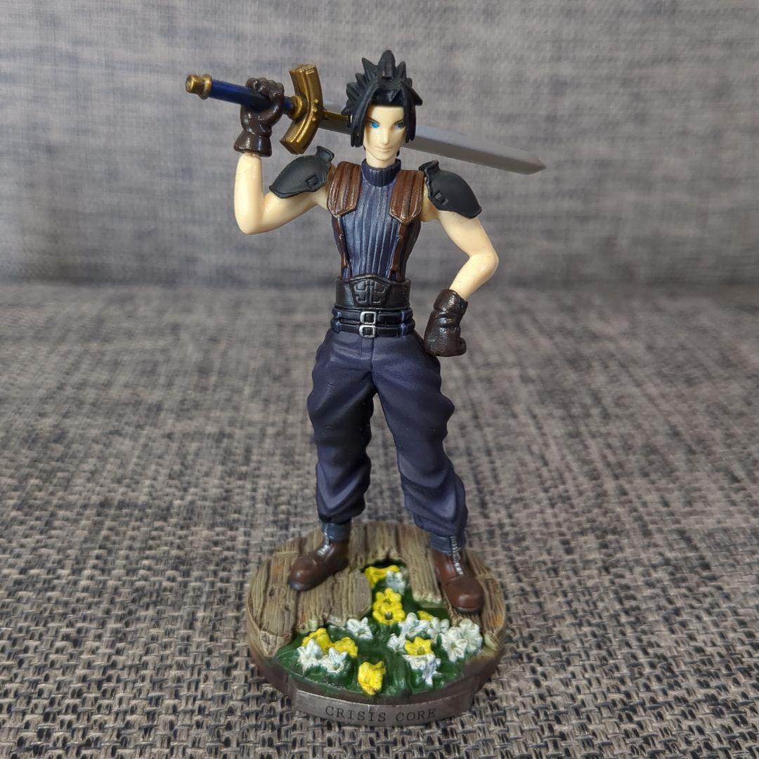 ファイナルファンタジー7 10th ANNIVERSARYフィギュア全8種コンプ