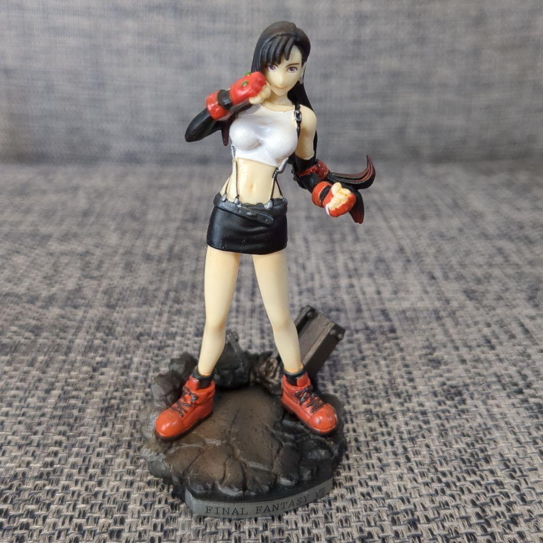 ファイナルファンタジー7 10th ANNIVERSARYフィギュア全8種コンプ