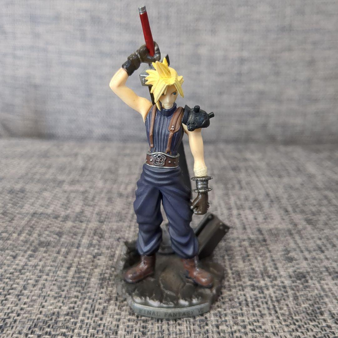 ファイナルファンタジー7 10th ANNIVERSARYフィギュア全8種コンプ