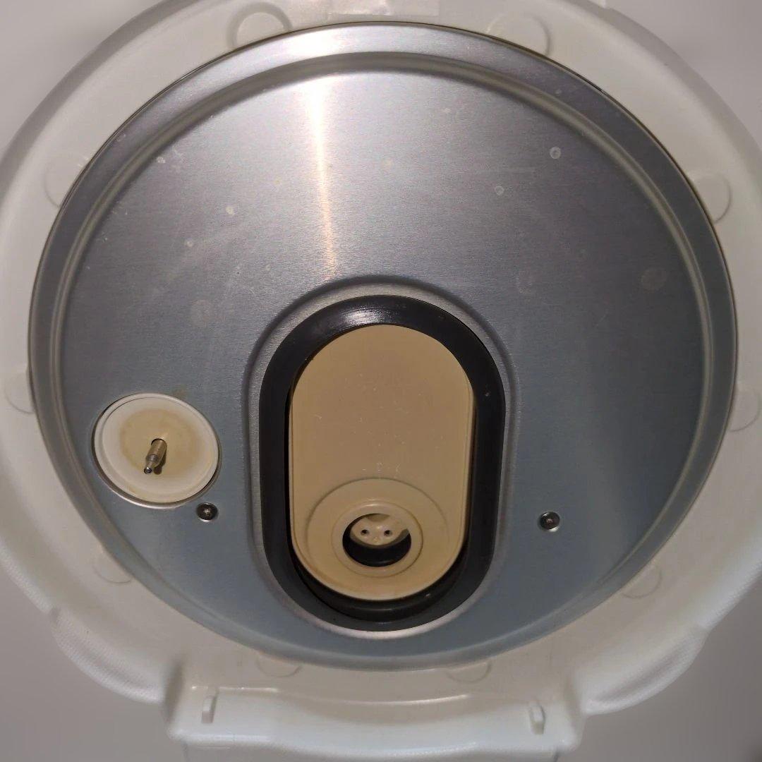 ★使用回数 7日のみ★極厚火釜 5.5合炊き アイリスオーヤマ IHジャー炊飯