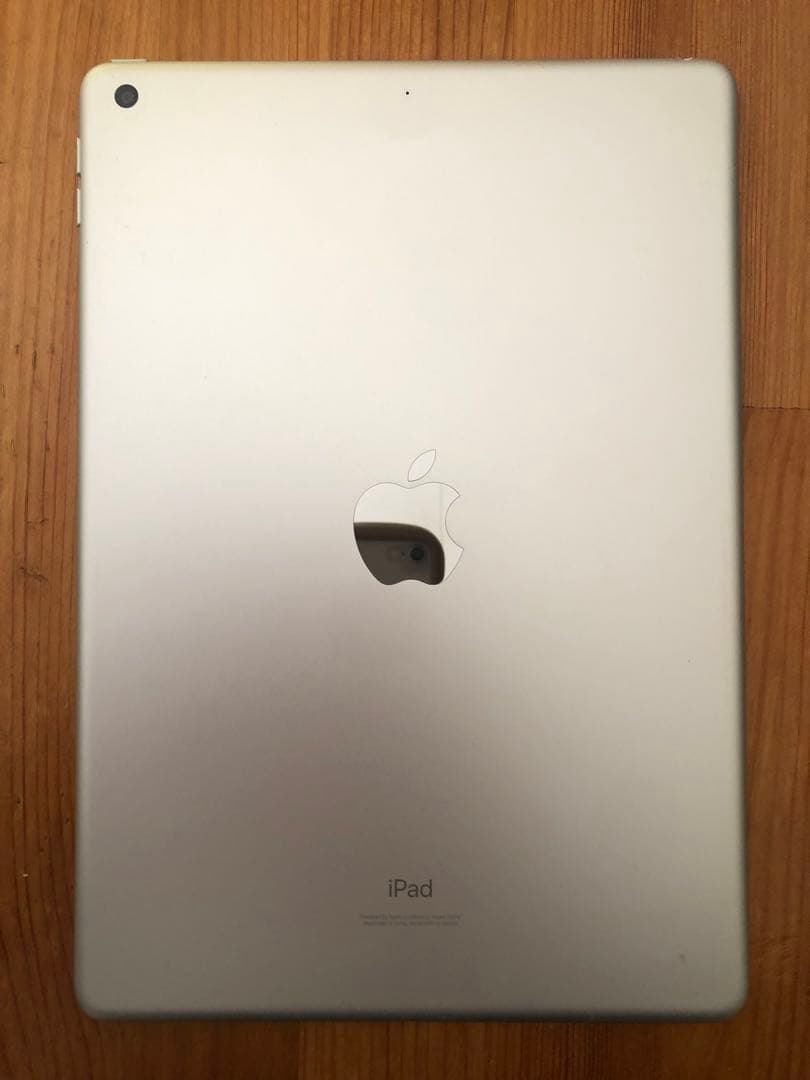 iPad 第8世代　32GB