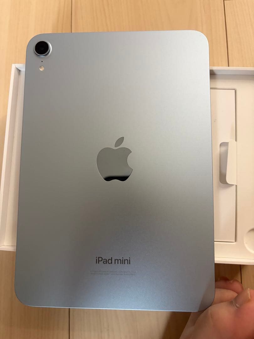 Apple iPad mini 7 (A17 pro) Wi-Fiシルバー 本体