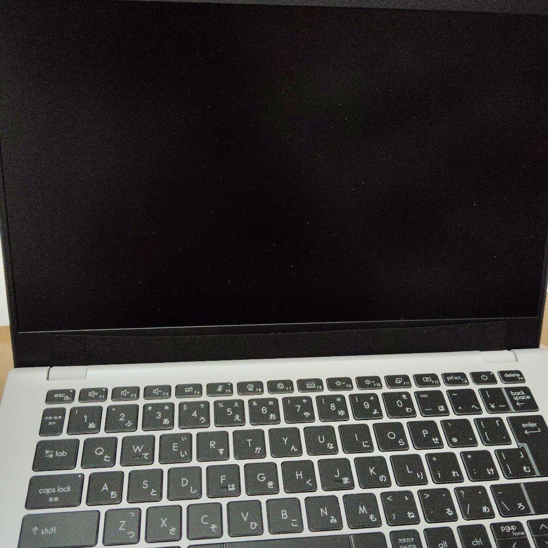 ほぼ未使用！MSI MODERN-14-C12M-605JP ノートパ