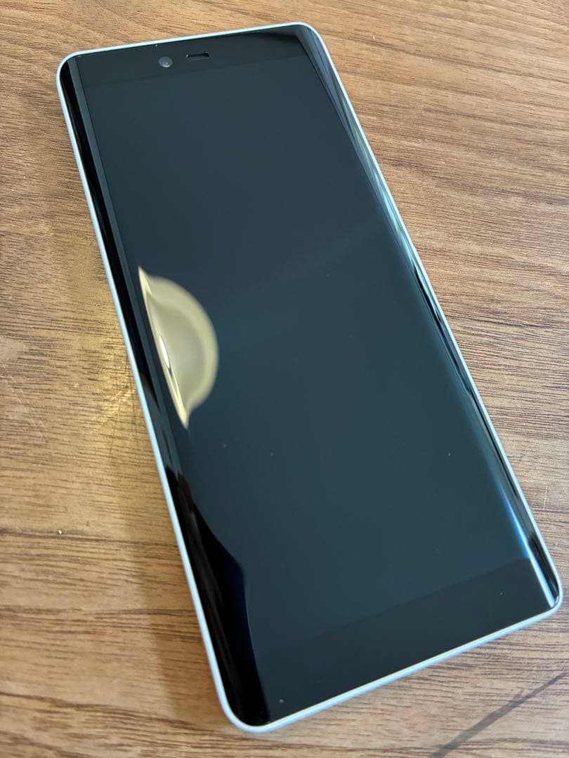 Rakuten Hand 5G P780 ホワイト