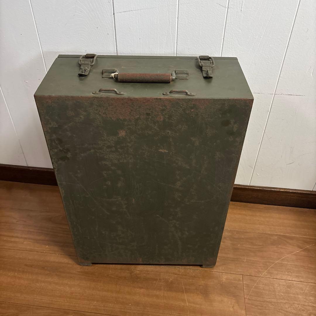 スイス軍 MEDICAL CASE メディカルキャビネット送料無料