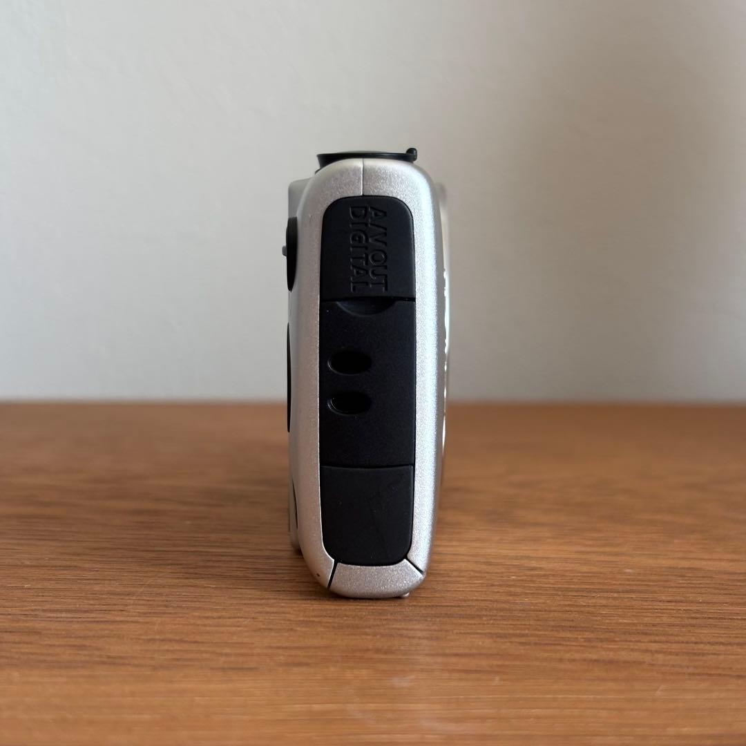 【希少】Canon IXY100F シルバー デジタルカメラ 充電器付き