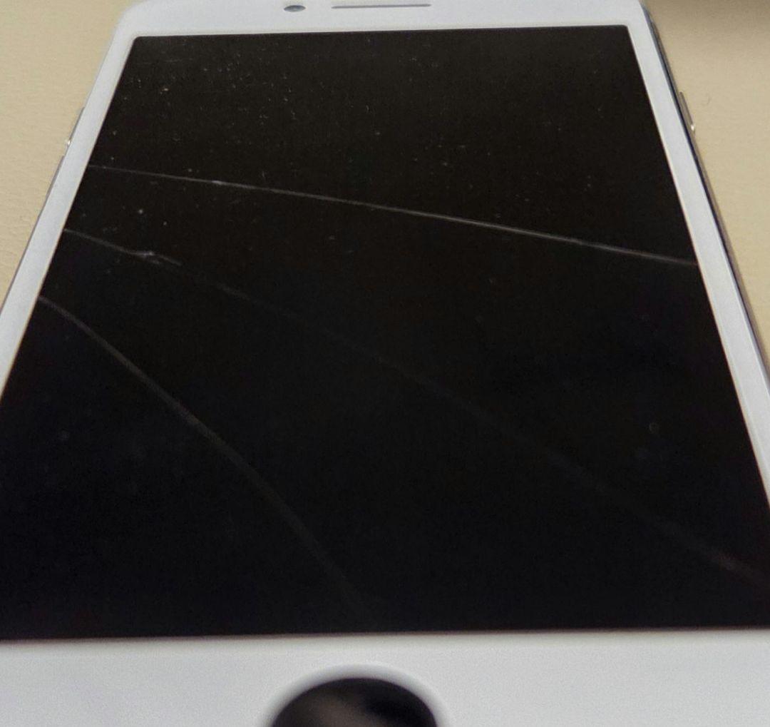 iPhoneSE 第二世代 64gb 画面ひび割れ