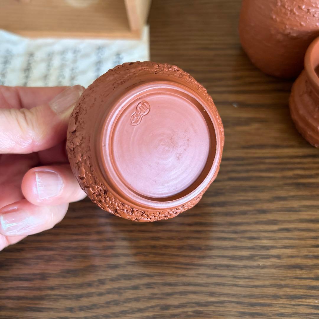 名工　不議庵素三作　常滑焼 徳利・ぐい呑みセット（赤土色）