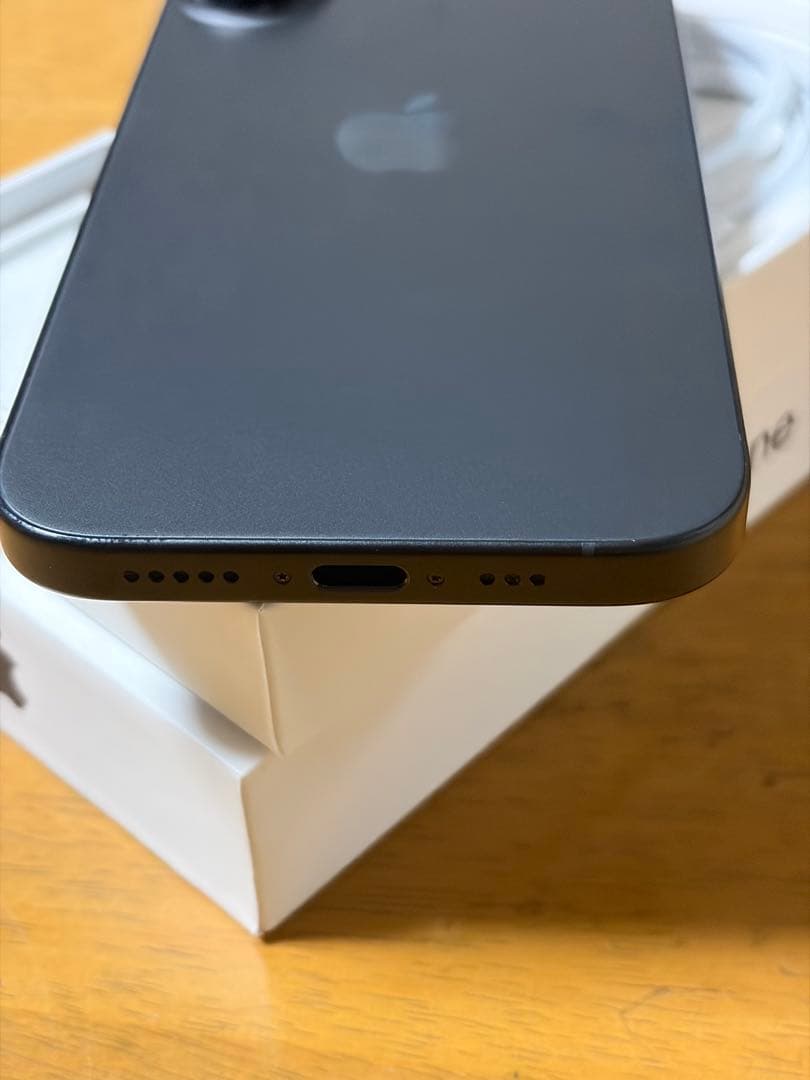 Apple iPhone 16 ブラック 128gb 本体