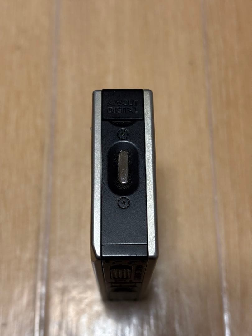 【完動品】Canon IXY DIGITAL10 7.1メガピクセル本体と付属品