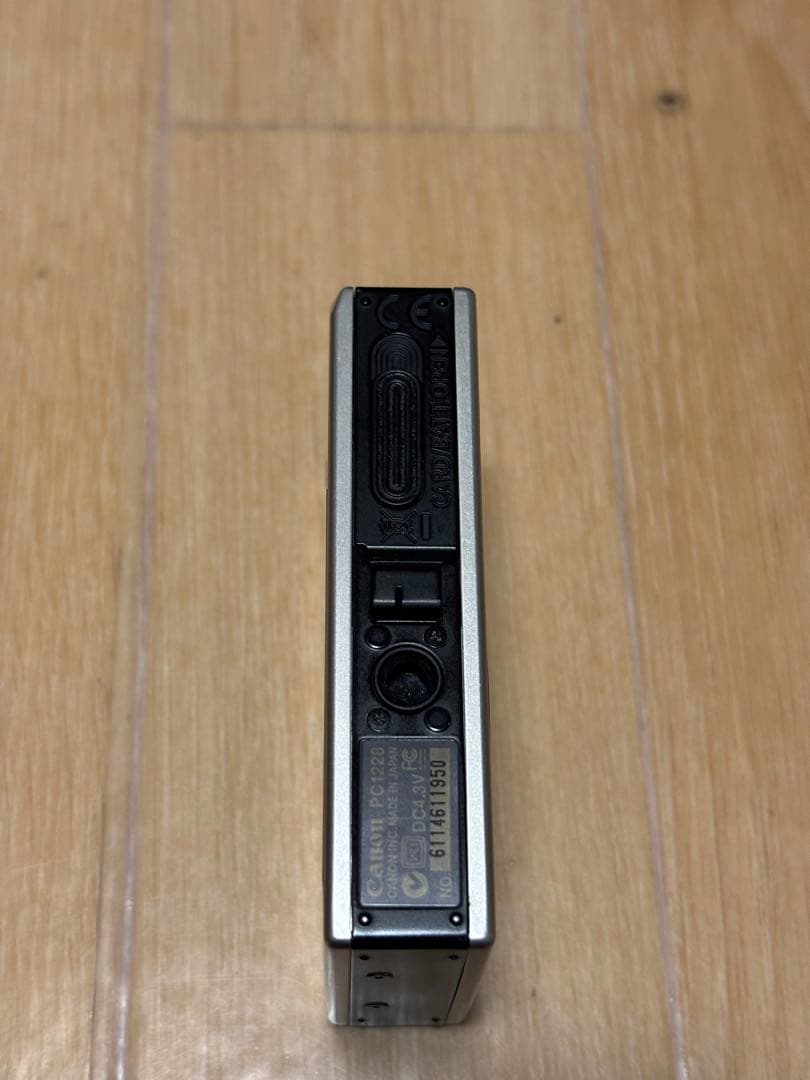 【完動品】Canon IXY DIGITAL10 7.1メガピクセル本体と付属品