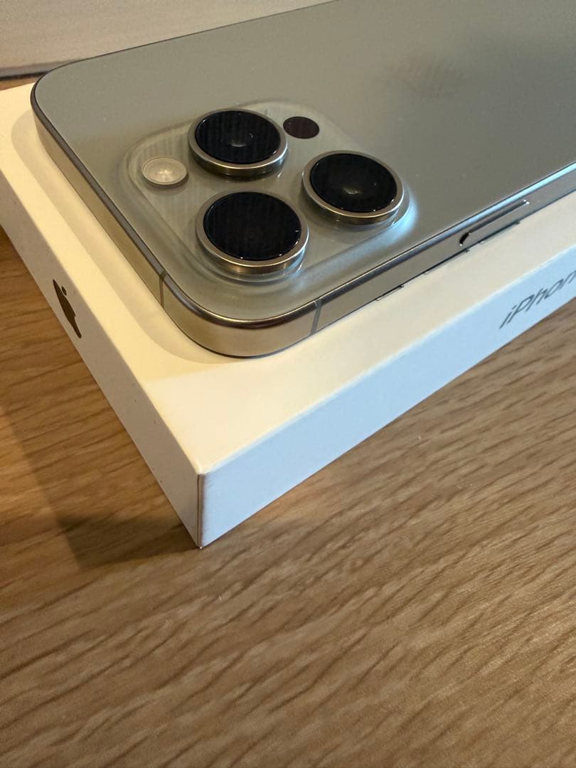 iPhone 15 Pro 128GB ナチュラルチタニウム SIMフリー