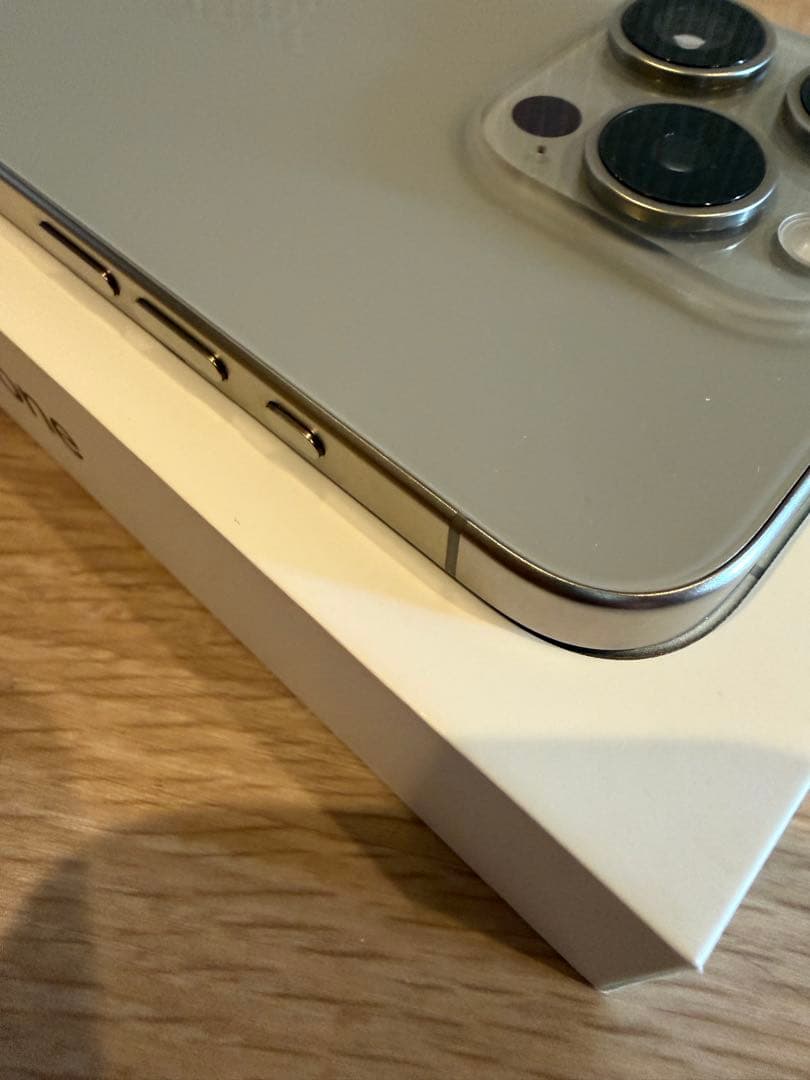 iPhone 15 Pro 128GB ナチュラルチタニウム SIMフリー
