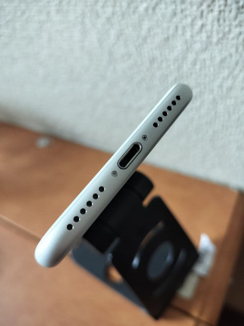 Apple iPhone 7 32GB simフリーバッテリー93%