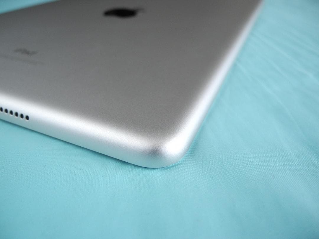 バッテリー93% 第6世代iPad SIMフリー